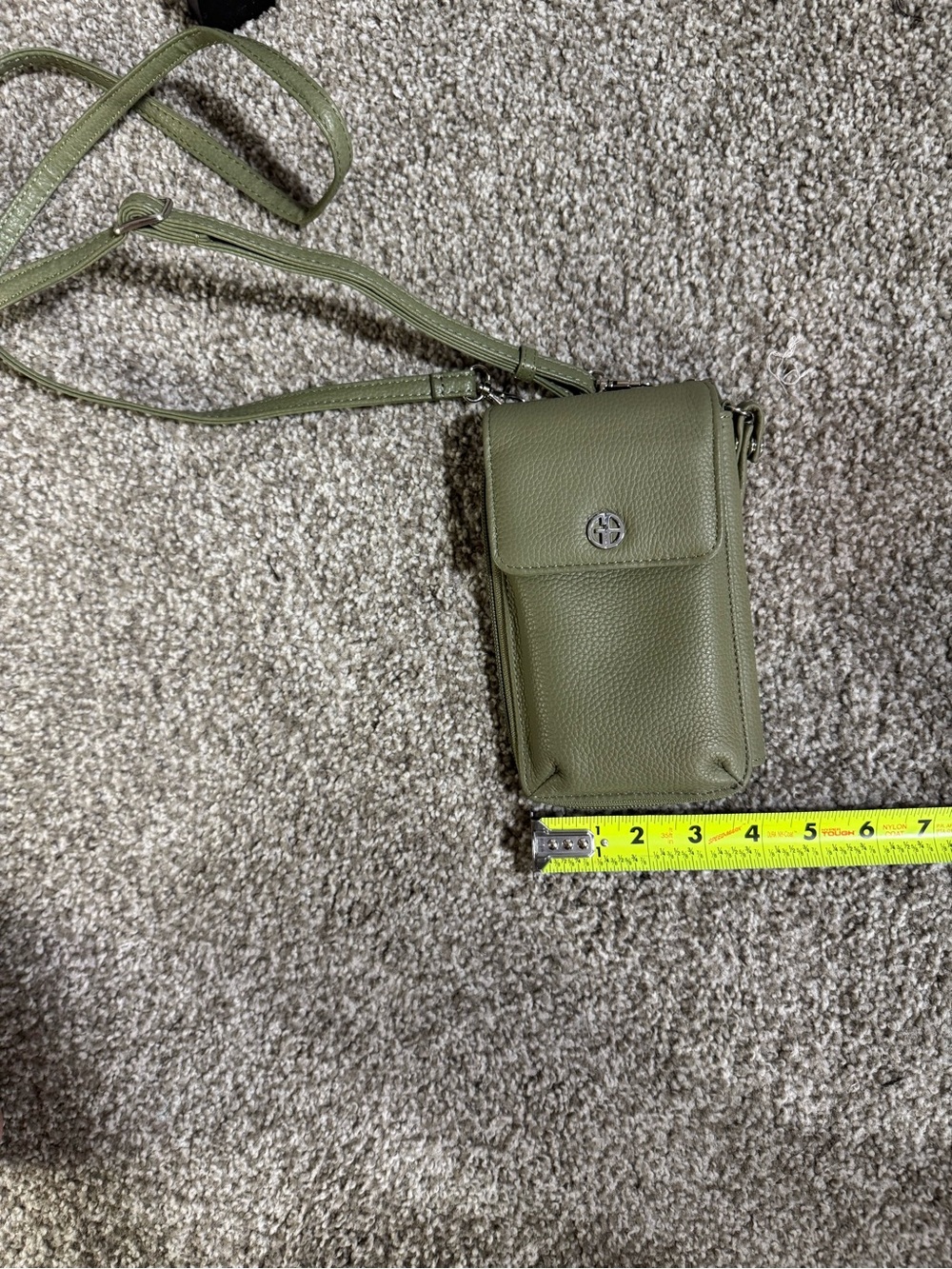 Olive Green Pebbled Leather Crossbody Phone Wallet with Detachable Strap - Picture 4 of 6